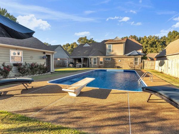 11225 WOLF WOODS DR, Arlington, TN 38002