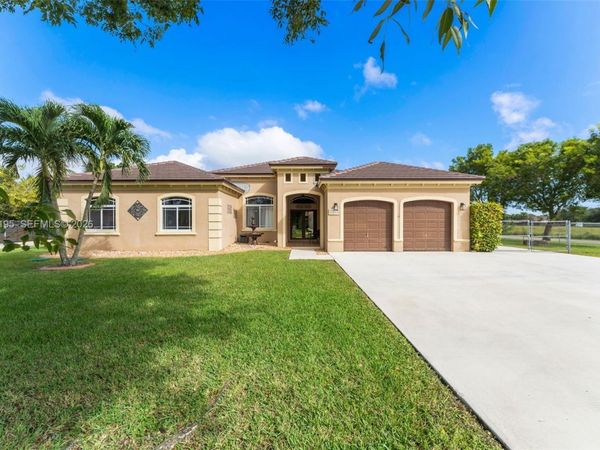 20403 SW 325th St , Homestead, FL 33030