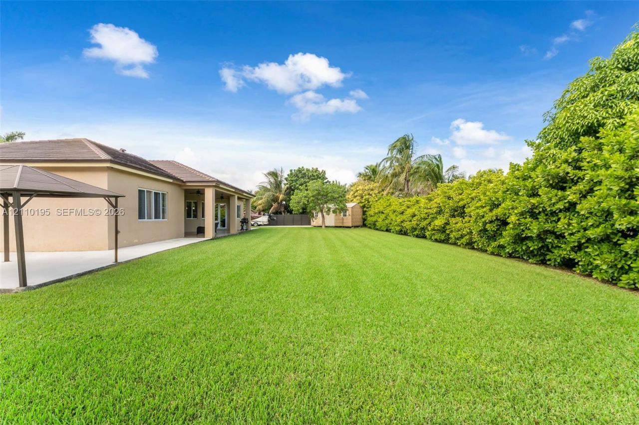 20403 SW 325th St, Homestead, FL 33030 Photo