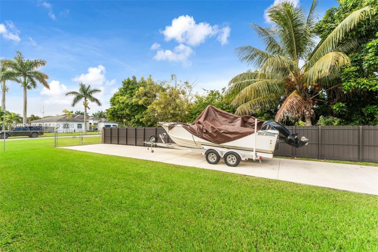 20403 SW 325th St, Homestead, FL 33030 Photo