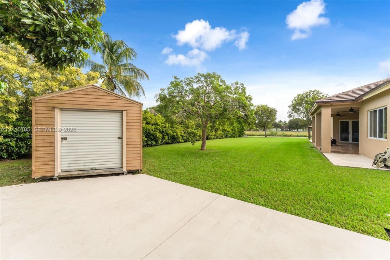 20403 SW 325th St, Homestead, FL 33030 Photo