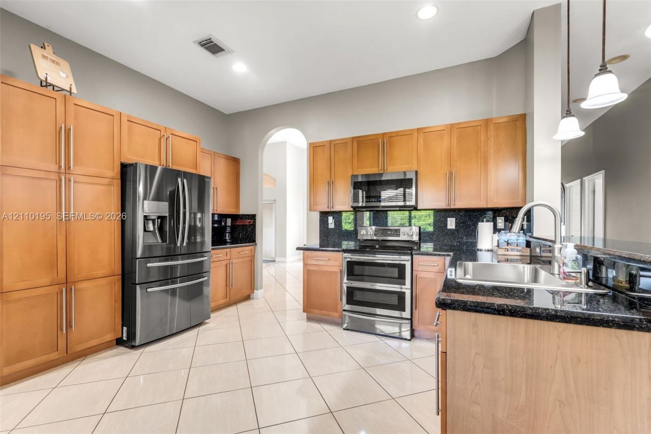 20403 SW 325th St, Homestead, FL 33030 Photo