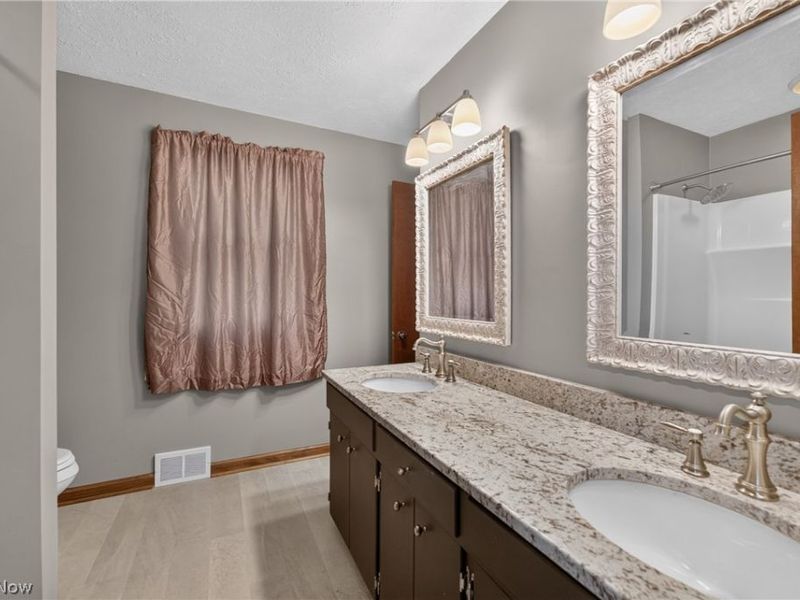 5387 Cherokee Avenue NW, North Canton, OH 44720 Photo 24