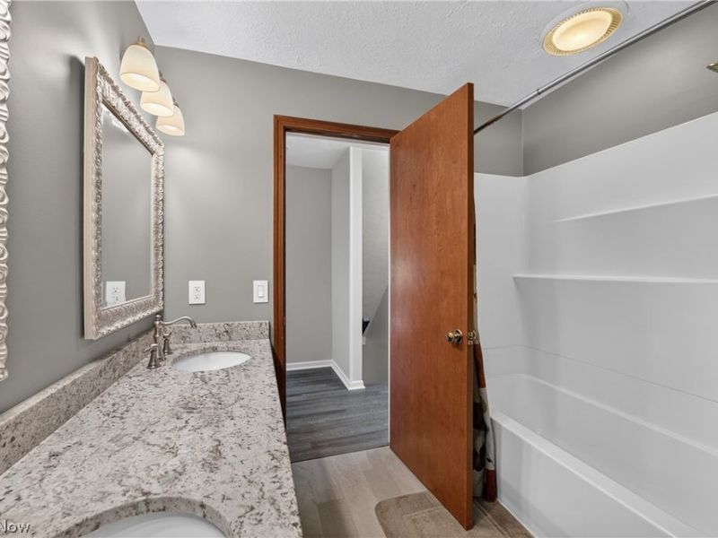 5387 Cherokee Avenue NW, North Canton, OH 44720 Photo 25
