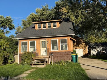 302 N Lenawee Street , Durand, Mi 48429