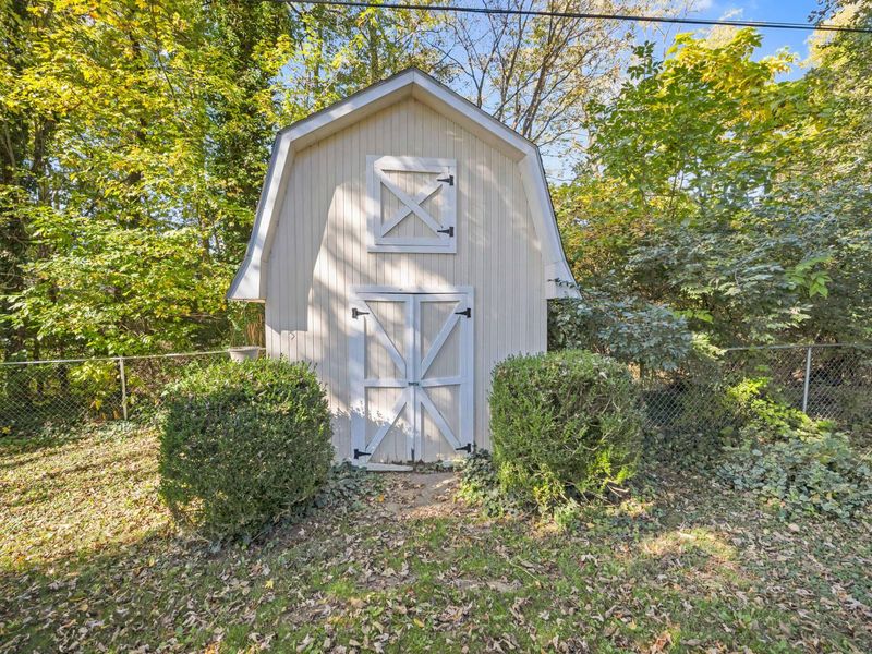 213 Meadowbrook Drive, Bellefontaine, OH 43311 Photo 27