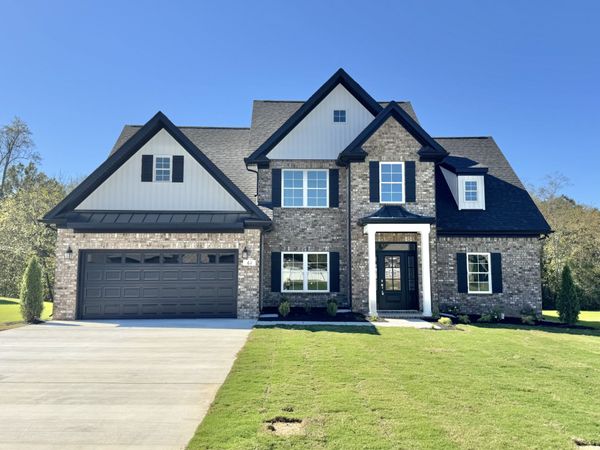 61 Spring House Dr, Manchester, TN 37355