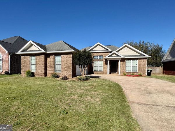 502 Manchester Lane, Byron, GA 31008