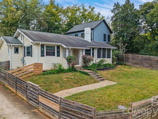 9 Oakley Road , Asheville, NC 28803