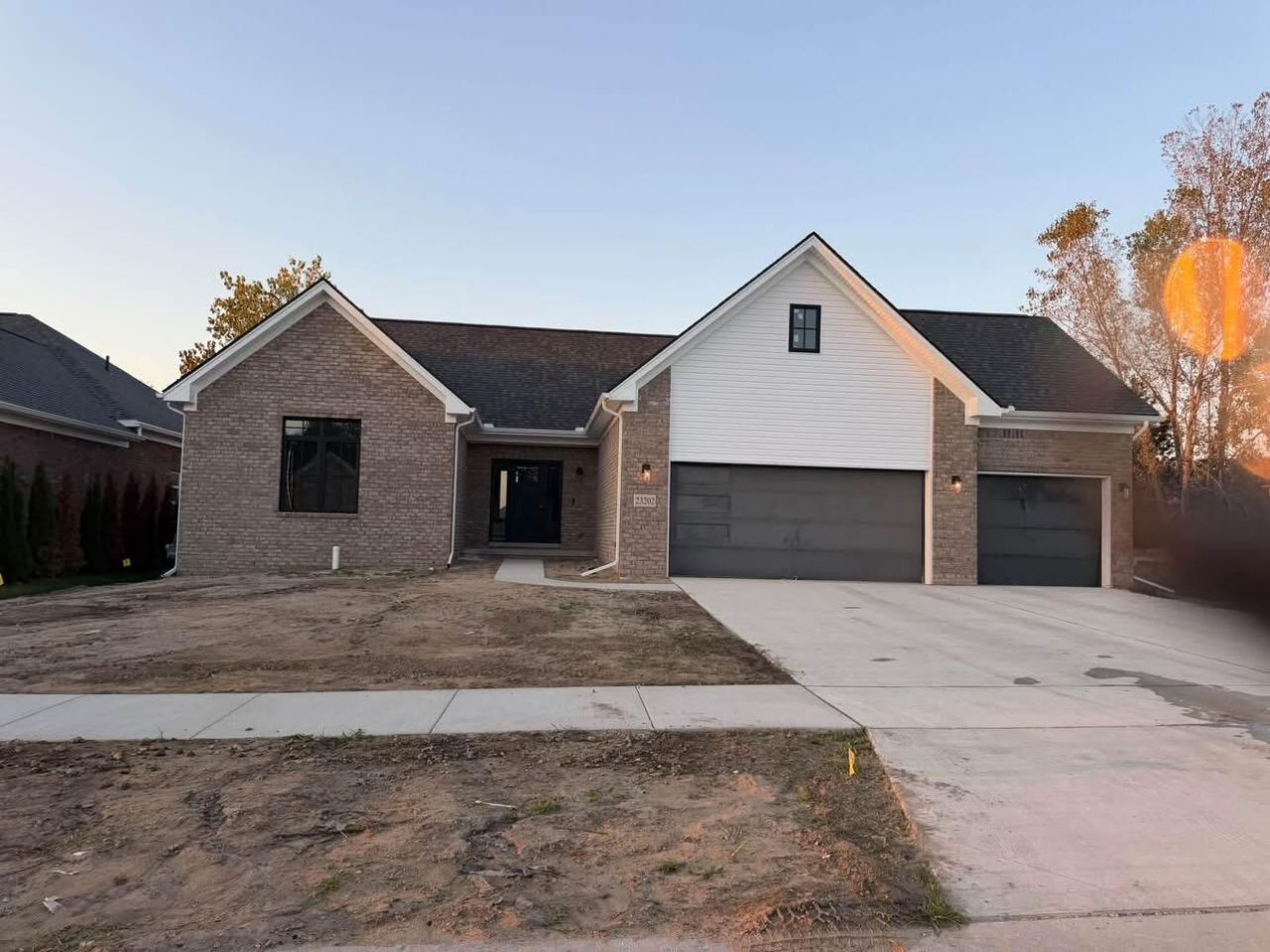 23202 Primrose Lane, Brownstown, MI 48183 Main Photo