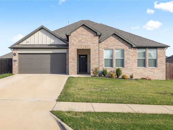 2304 Crane Avenue , Pea Ridge, AR 72751