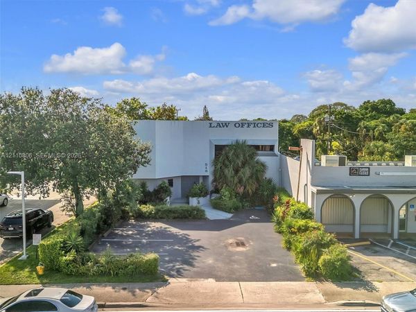 513 N State Road 7 , Margate, FL 33063
