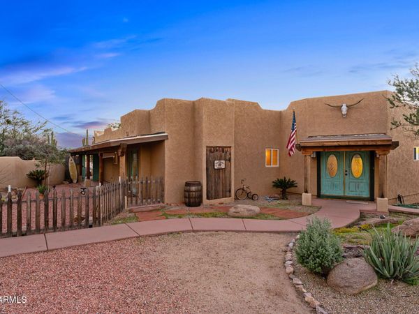 1070 N Mustang Trail, Wickenburg, AZ 85390