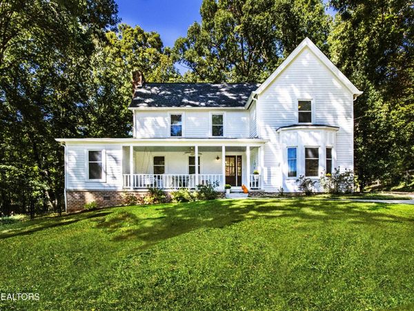 9523 W Aiken Lane, Knoxville, TN 37922
