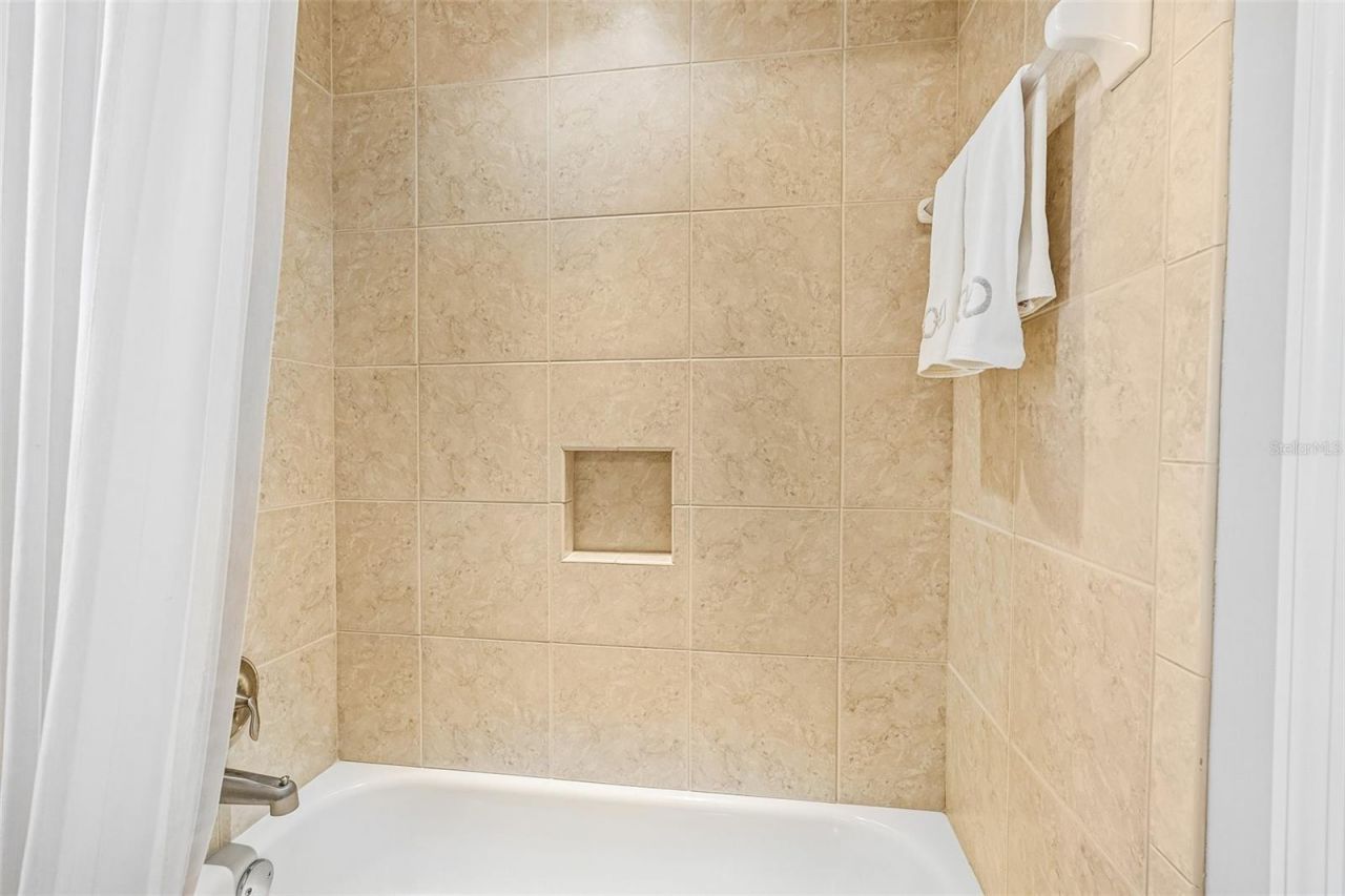 618 Wild Pine Way , Venice, FL 34292 Photo