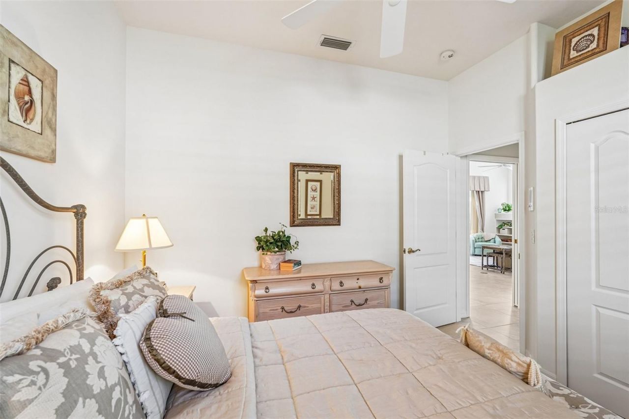 618 Wild Pine Way , Venice, FL 34292 Photo
