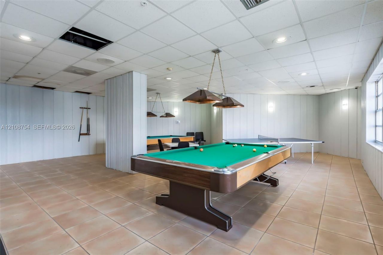 2750 NE 183rd St , Unit 2404, Aventura, FL 33160 Photo