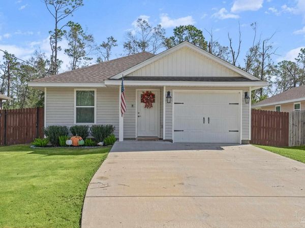 3134 Glade Dr, Milton, FL 32583
