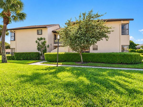 8657 BOCA GLADES Boulevard W, Unit C, Boca Raton, FL 33434