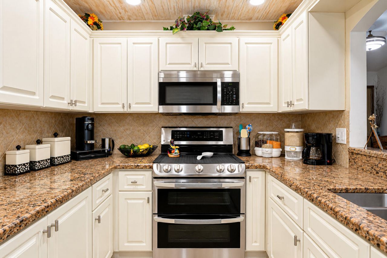 4550 Biddeford Avenue, Unit 38, West Palm Beach, FL 33417 Photo