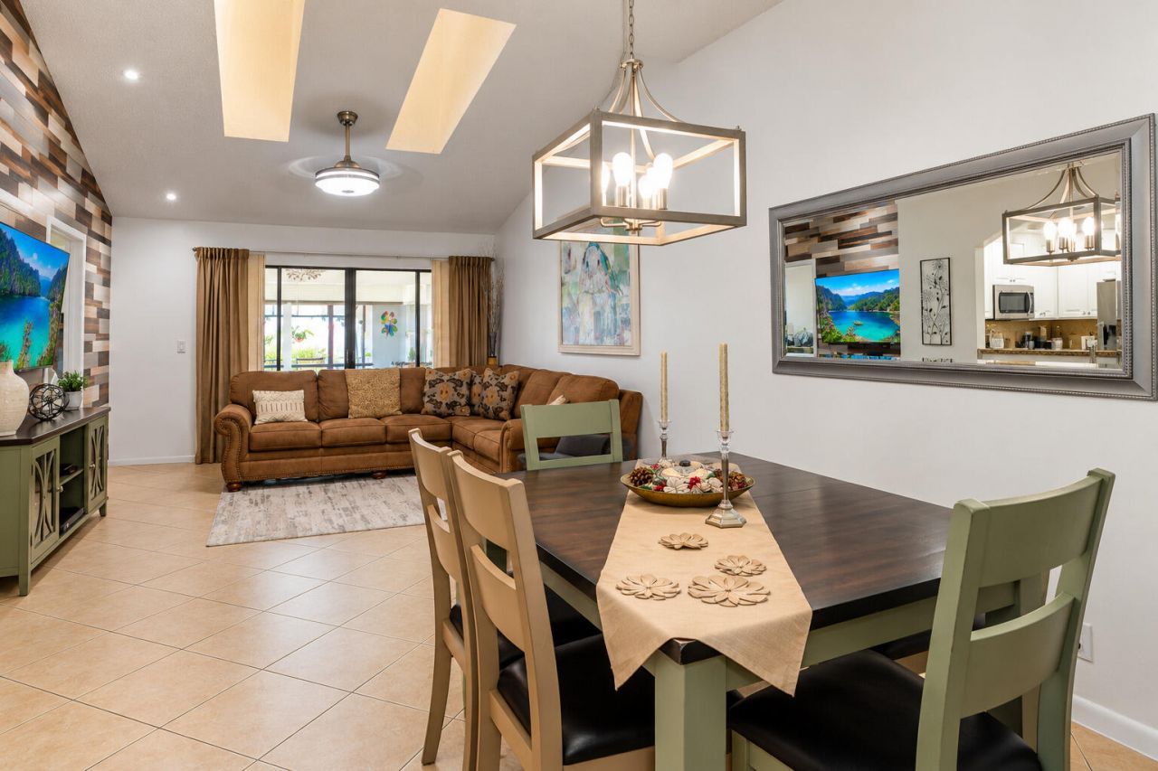 4550 Biddeford Avenue, Unit 38, West Palm Beach, FL 33417 Photo