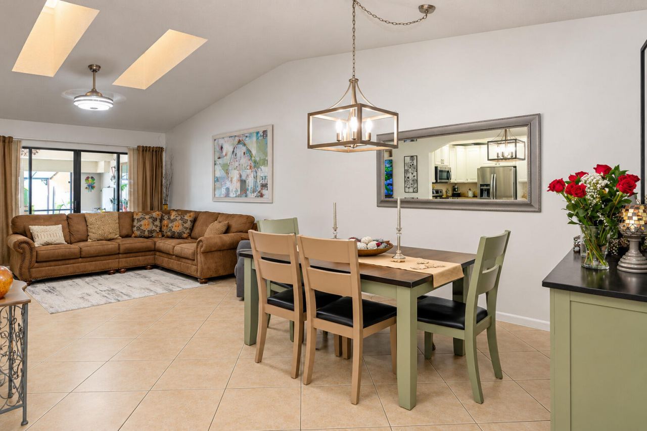 4550 Biddeford Avenue, Unit 38, West Palm Beach, FL 33417 Photo