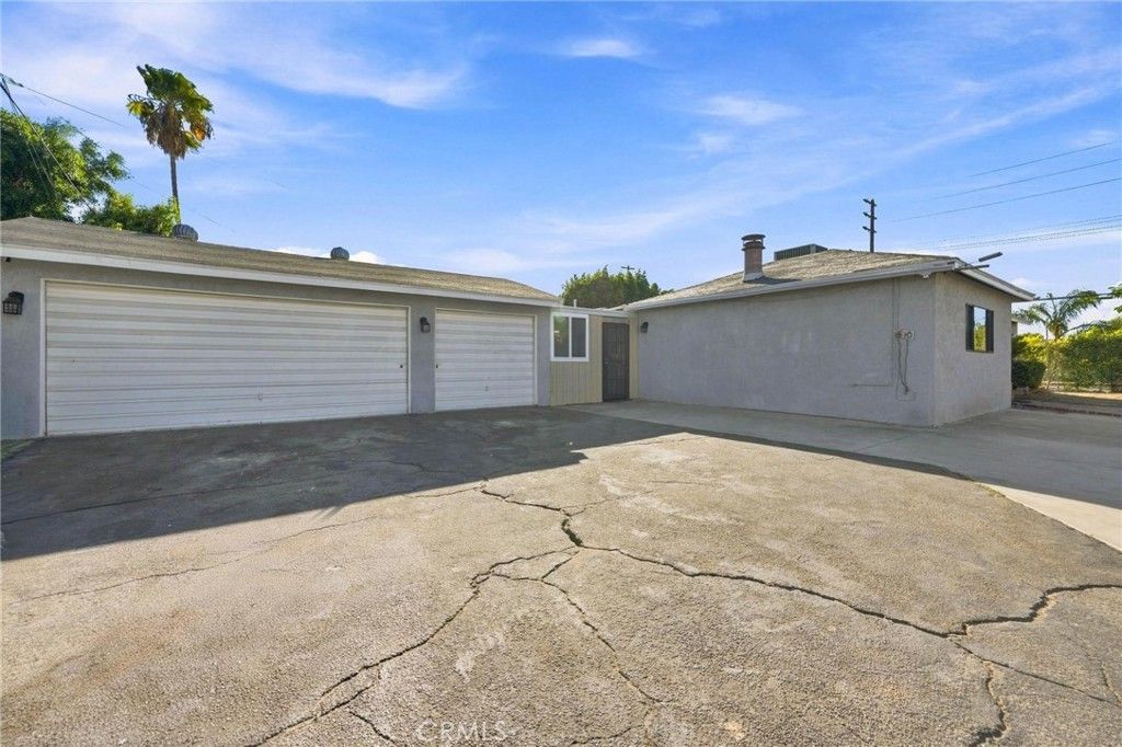 13532 Pierce St, Pacoima, CA 91331 Main Photo