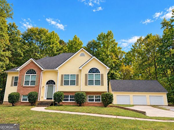 2586 Luther Bailey Road, Senoia, GA 30276