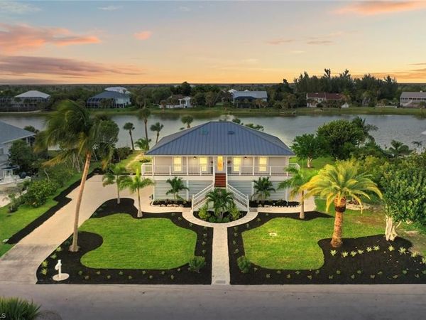 3168 Twin Lakes LN , SANIBEL, FL 33957