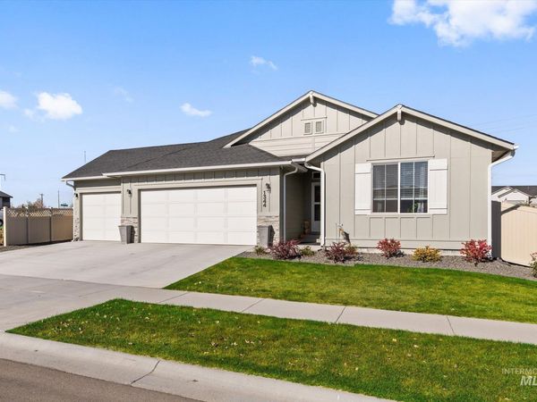 1344 W Pack River Dr, Meridian, ID 83642