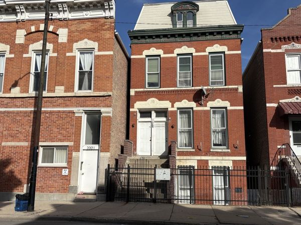 2003 S Loomis Street, Chicago, IL 60608
