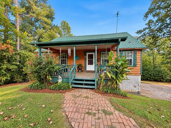1356 CR 180, Blue Springs, MS 38828