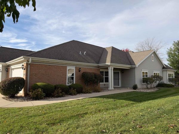 39 Northlight Way, Unit 15, Fitchburg, WI 53711