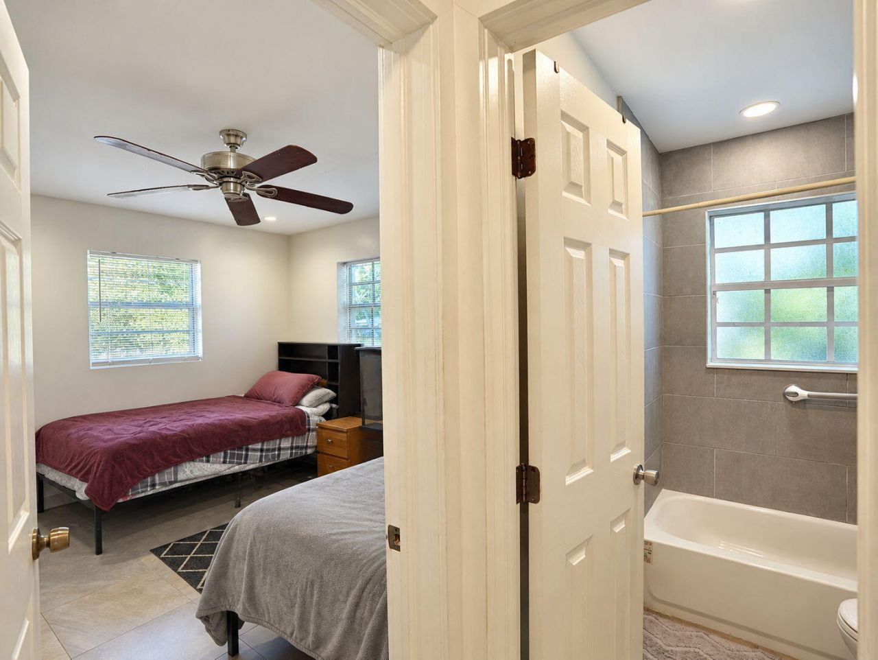 904 NE 10th Avenue, Pompano Beach, FL 33060 Photo