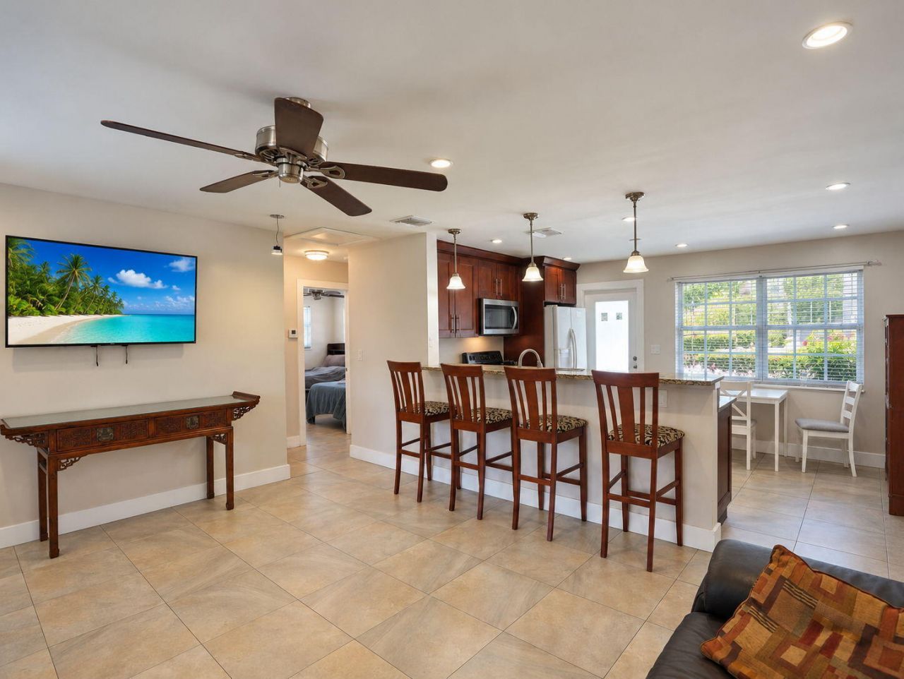 904 NE 10th Avenue, Pompano Beach, FL 33060 Photo