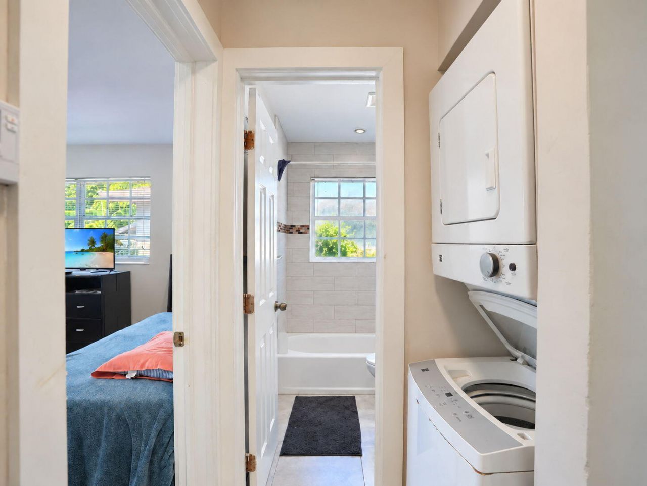 904 NE 10th Avenue, Pompano Beach, FL 33060 Photo