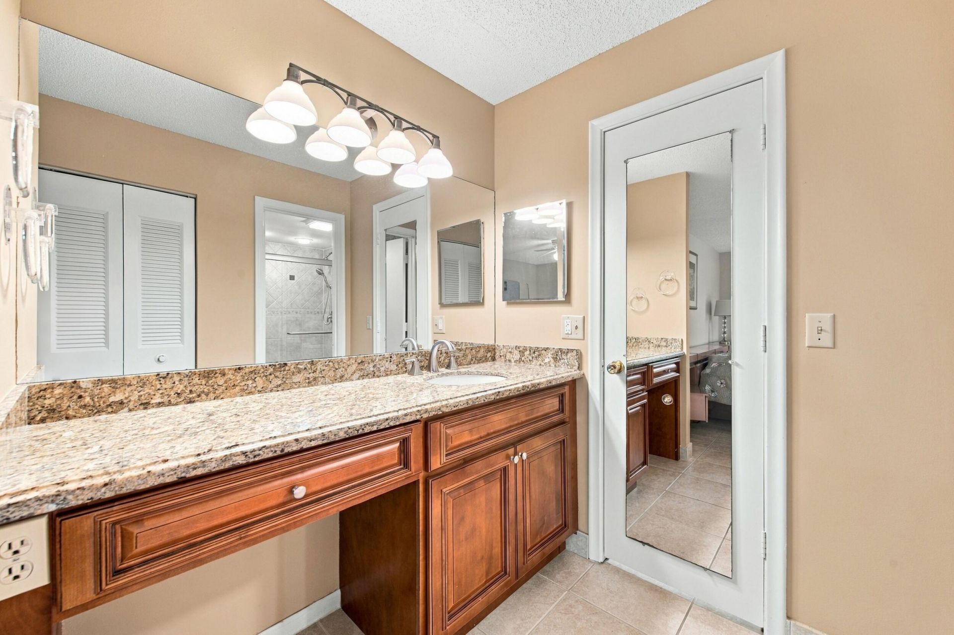 1541 NW 18th, Unit 102, Delray Beach, FL 33445 Photo
