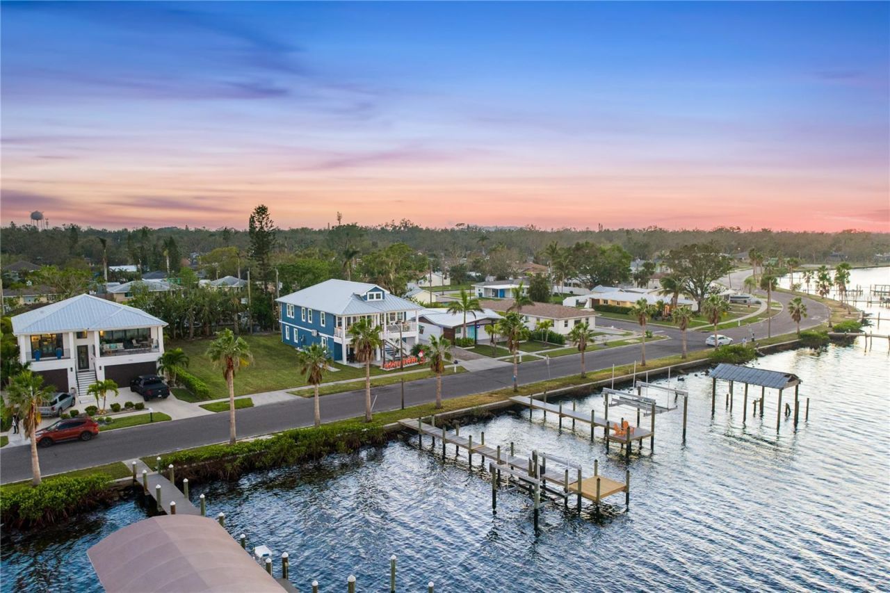 1910 Riverside Drive E, Bradenton, FL 34208 Photo