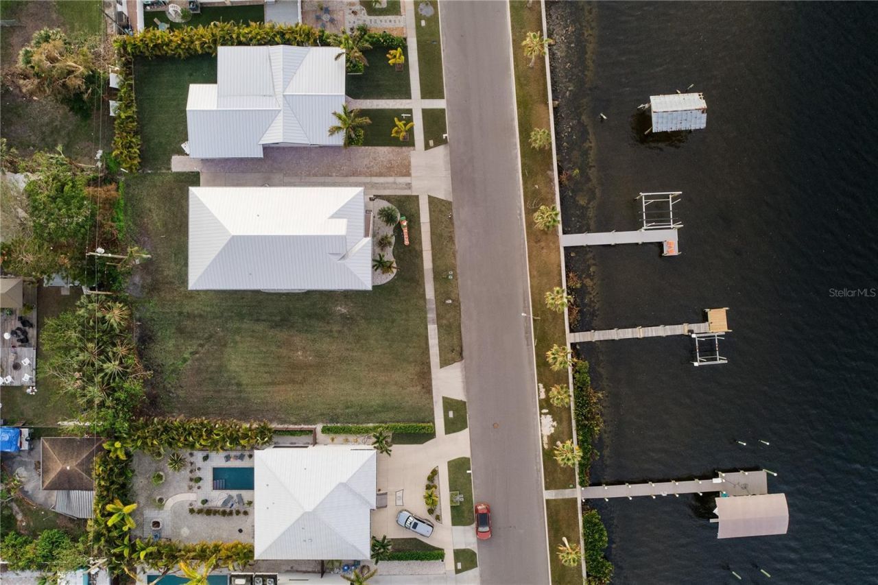 1910 Riverside Drive E, Bradenton, FL 34208 Photo