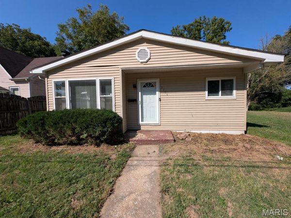 2706 Godfrey Street , Belleville, IL 62226
