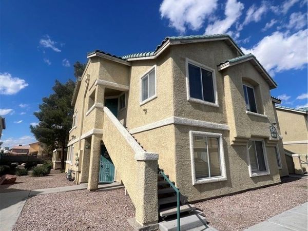 1541 Linnbaker Lane , Unit 201, Las Vegas, NV 89110