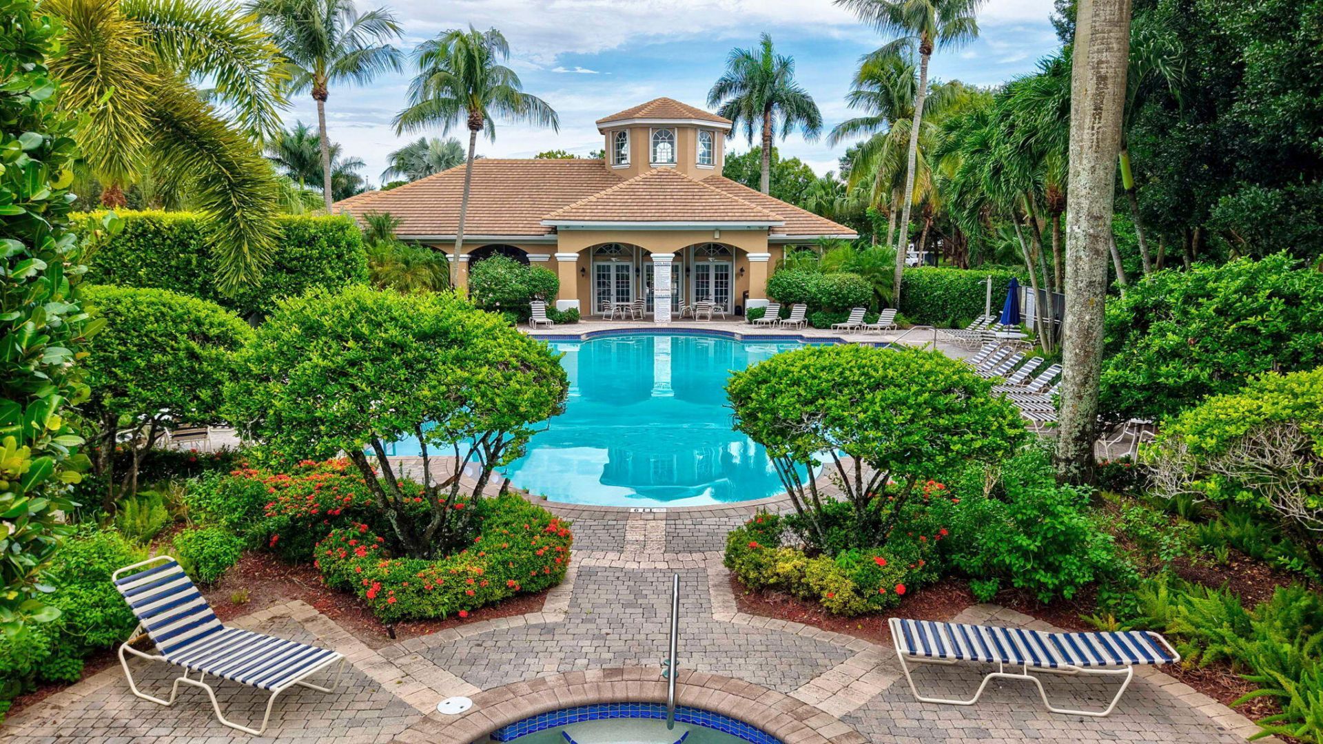 375 Berenger Walk, Royal Palm Beach, FL 33414 Photo
