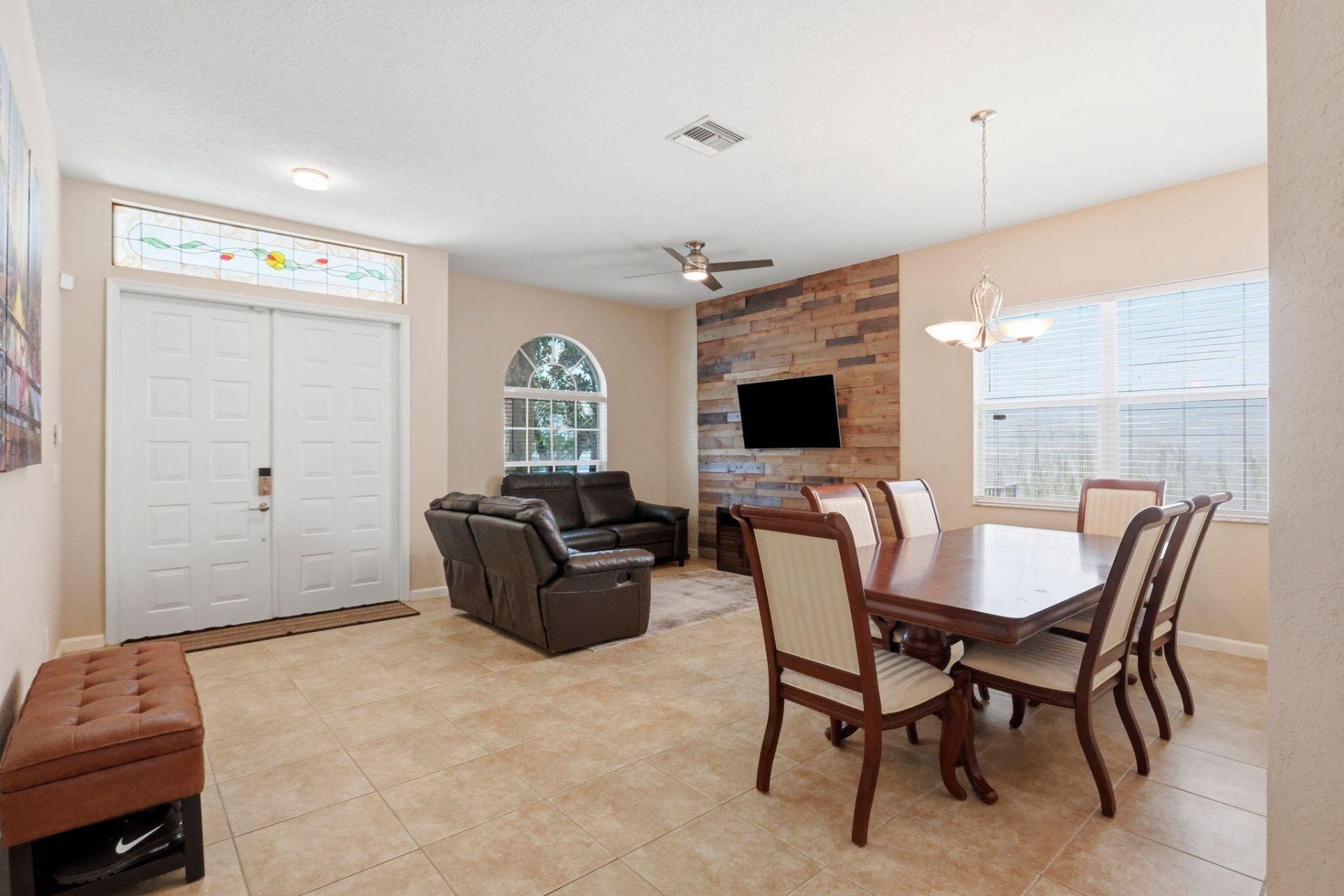 375 Berenger Walk, Royal Palm Beach, FL 33414 Photo