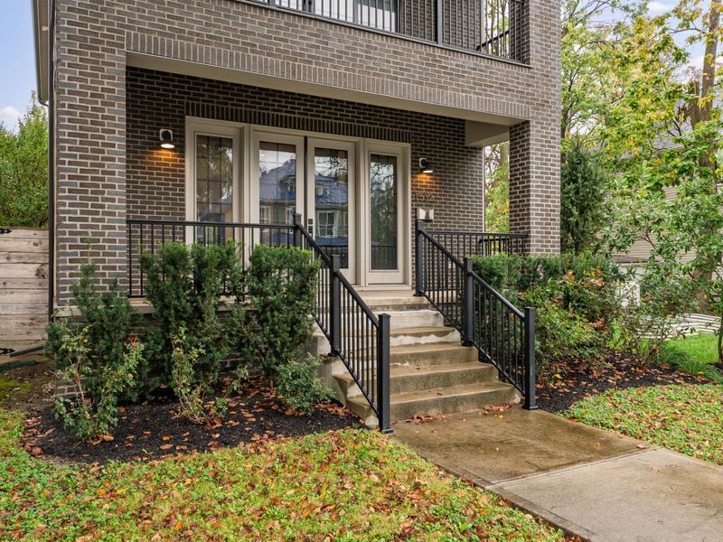 1532 Oak Street, Columbus, OH 43205 Photo 3