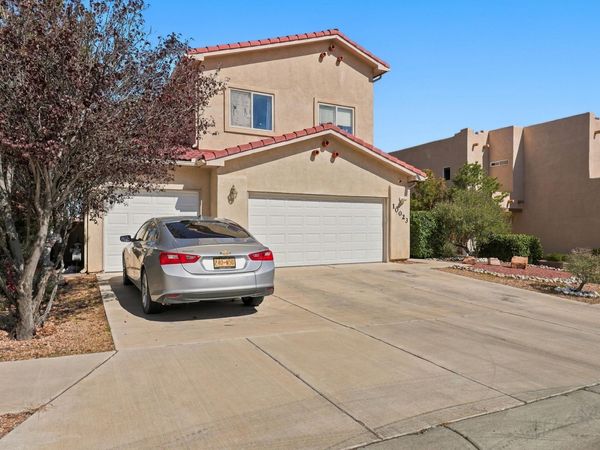 10023 Rio Corto Avenue SW, Albuquerque, NM 87121