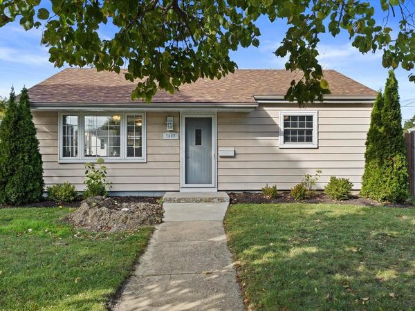 7842 31st AVENUE, Kenosha, WI 53142