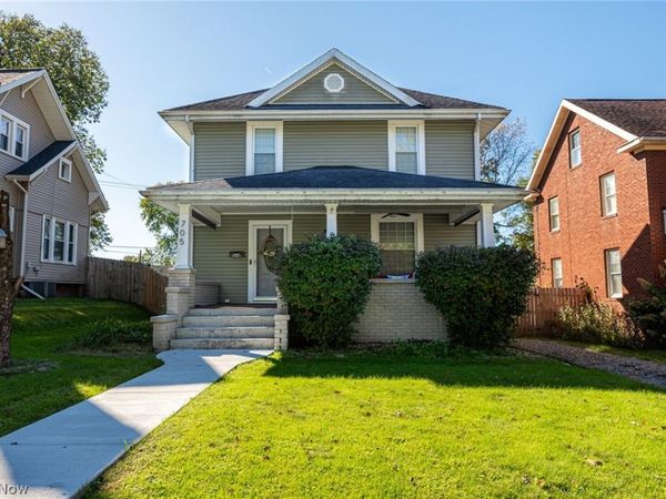 705 Cambridge Road , Coshocton, OH 43812