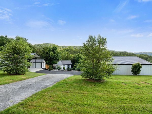 48 Hillsboro Drive, Galena, MO 65656