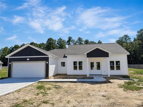 691 Hector McNeill Road , Raeford, NC 28376
