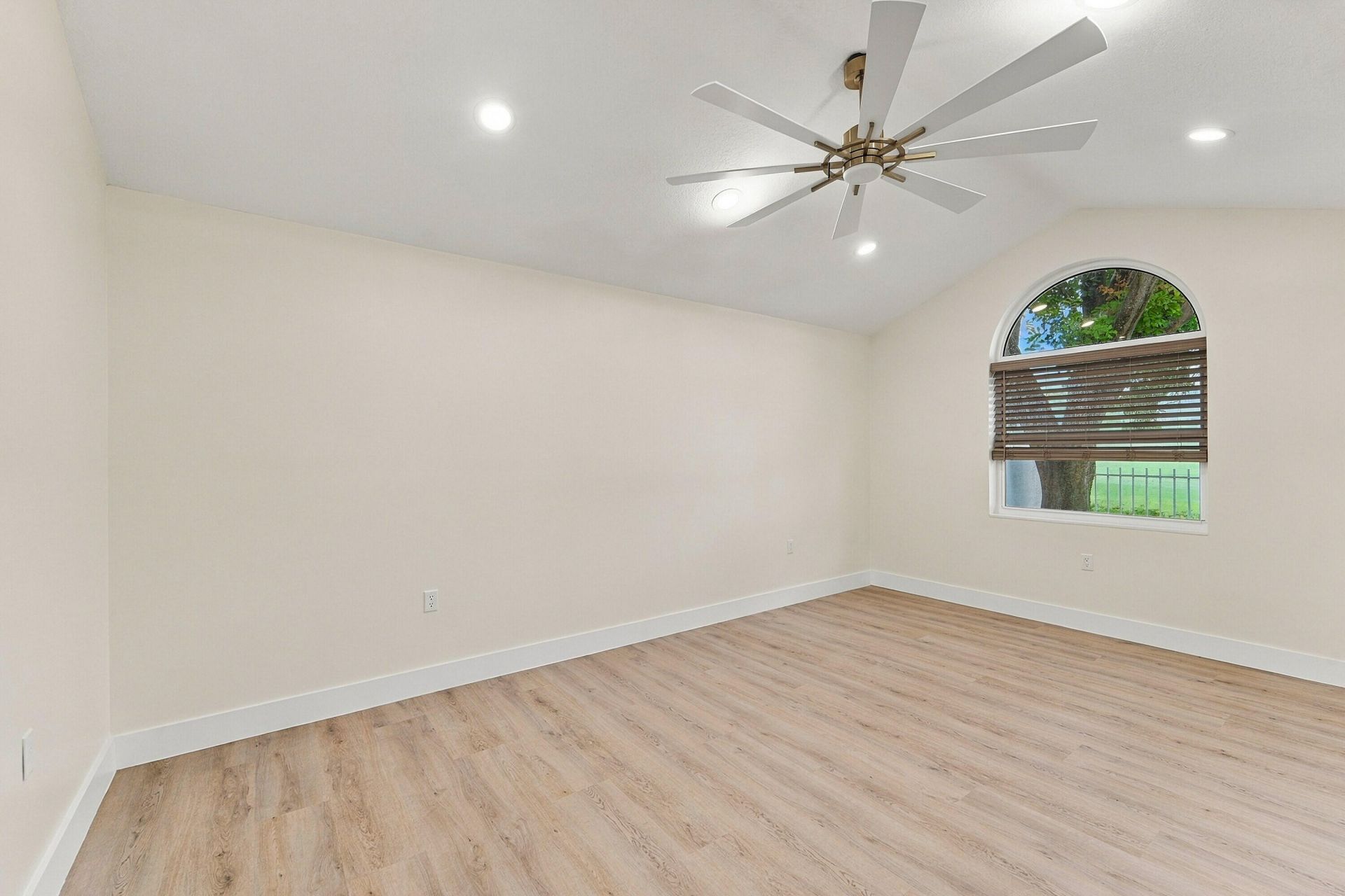 2398 Saratoga Bay Drive, West Palm Beach, FL 33409 Photo
